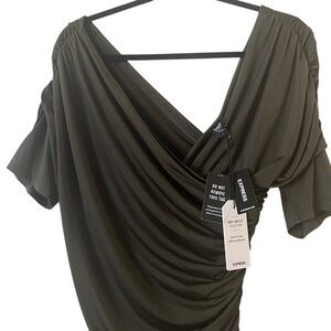NWT! EXPRESS Body Contour ruched wrap dark olive green short sleeve bodysuit, L